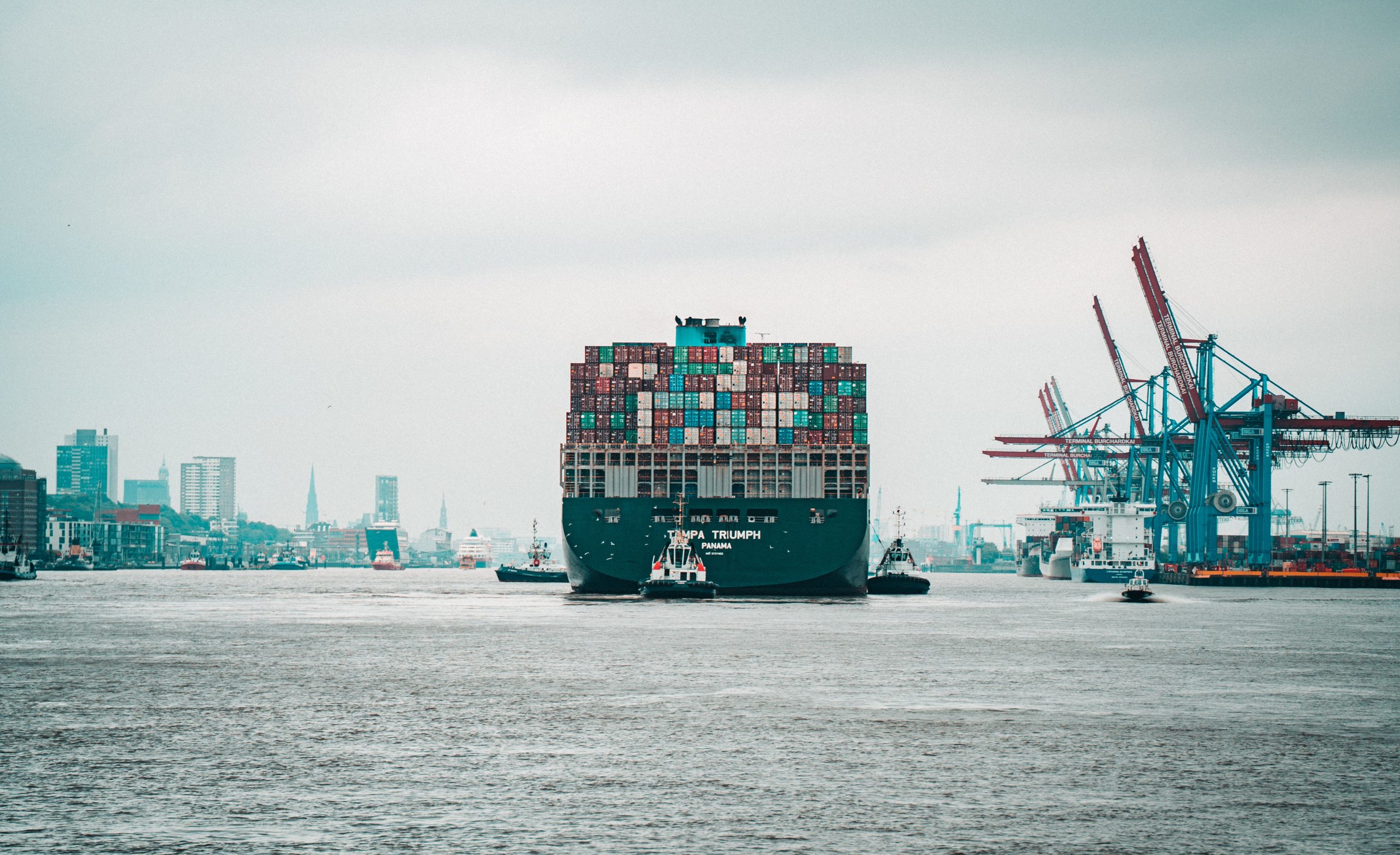 The Impact of Increasing Interest Rates and Inflation on Global Supply Chains